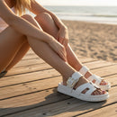 Chinelo feminino leve e confortável para o verão, ideal para praia, passeios e outras ocasiões. Disponível em diversas cores.
