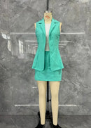 Conjunto feminino de 3 peças com colete de gola redonda, regata e minissaia, nova tendência de roupas femininas para o verão de 2025.