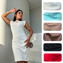 Vestido sem mangas de cor lisa, confortável, em algodão.
