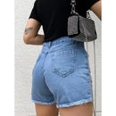 Shorts jeans femininos de verão com detalhes em corrente